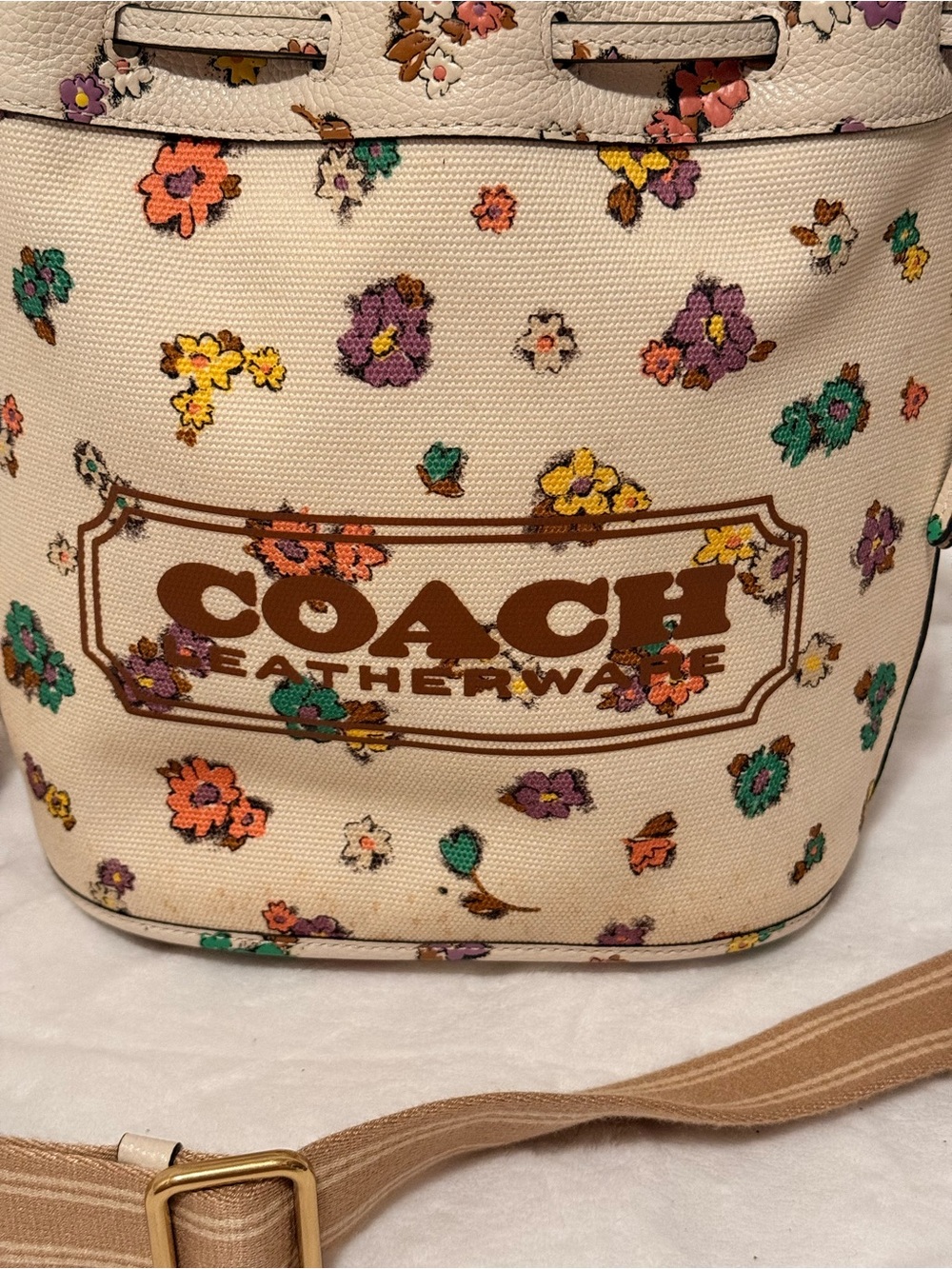 Coach Field Bucket Bag with Cross Stitch Floral Print - Chalk Multi - Picture 5 of 16